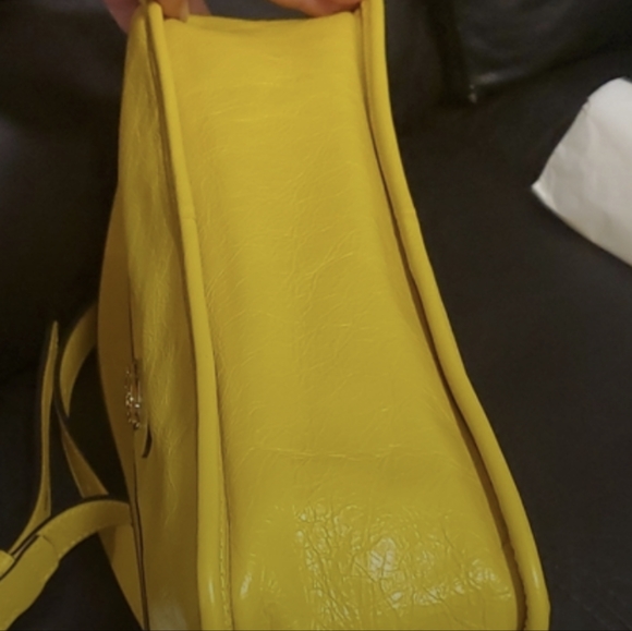 AUTHENTIC GUCCI YELLOW CROSSBODY MESSENGER BAG SHOULDER UNISEX morpheus - Picture 11 of 12